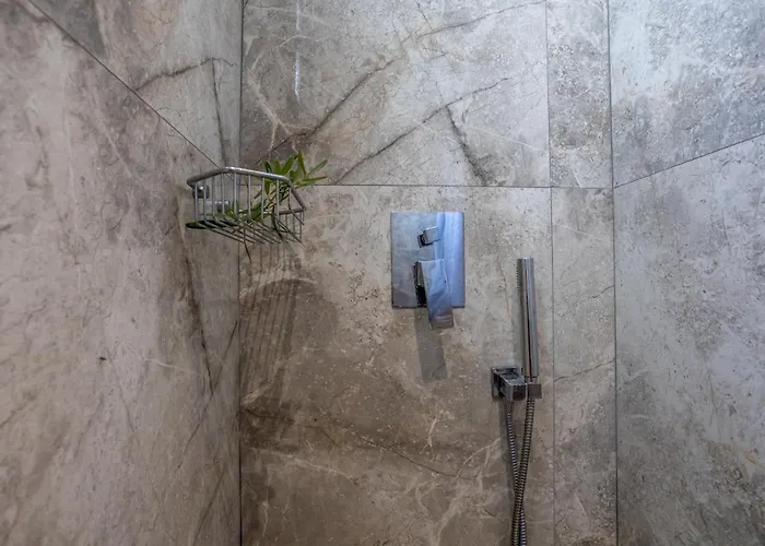 Maria's Deluxe Nea Iraklitsa